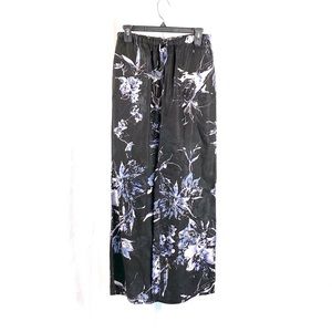 Chico’s black w/purple & white floral linen blend pants US 4/Chico’s 0 685